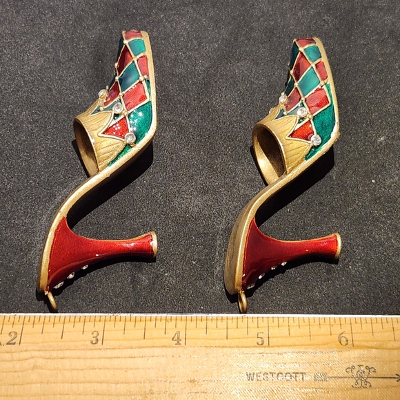 Elegant Gold Heels Holiday Ornaments - Picture 9 of 10